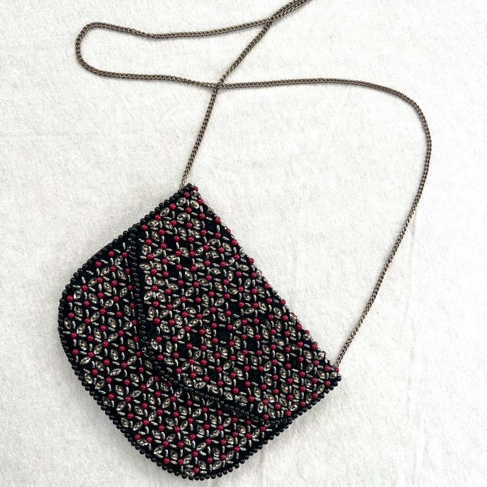 Sfera Femme Elegant Black and Red Beaded Women's Clutch/Crossbody Purse